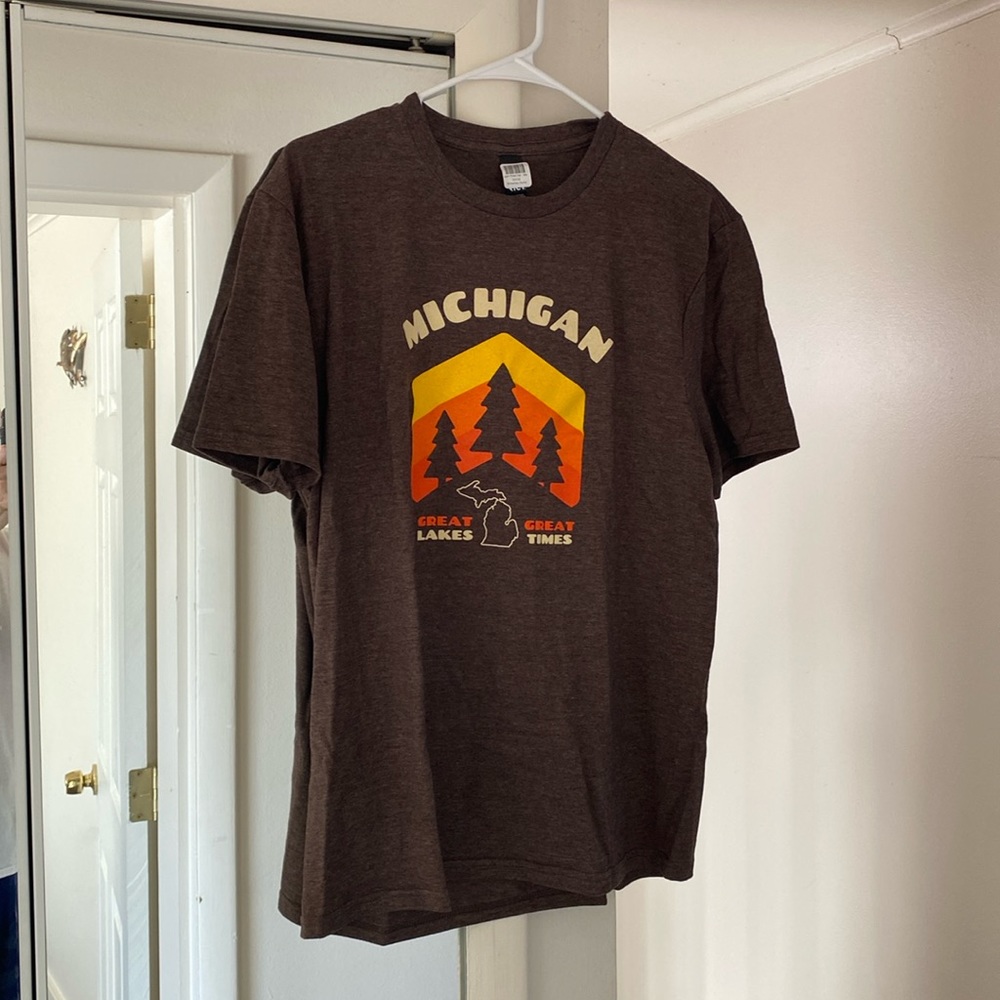 Mens Michigan t-shirt (M) NWT